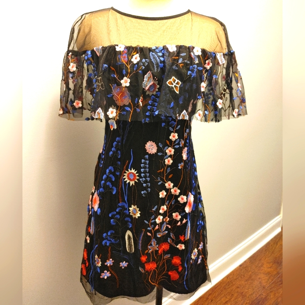 Gianni Bini Black Floral Embroidered Dress